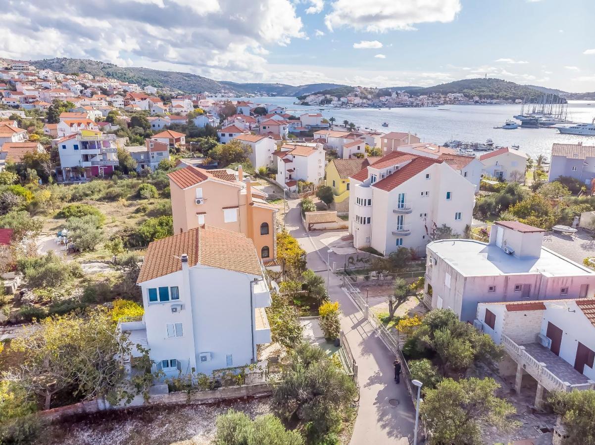 Apartments Karleusa Rogoznica  Eksteriør bilde
